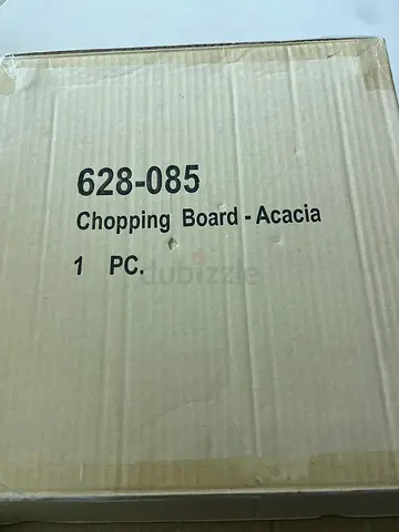 Acacia Wood Chopping Board (New in Box)