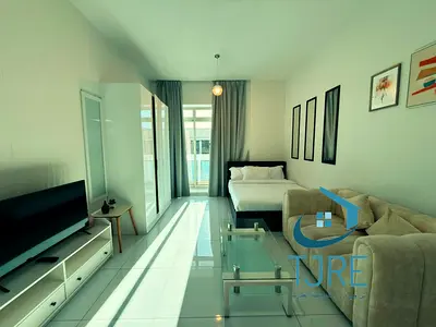 استوديو مفروش | بلازو هايتس JVC | شرفة وإطلالة على المدينة