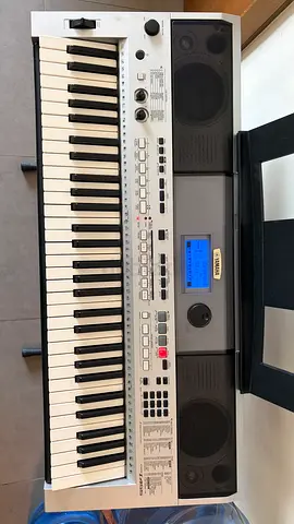Yamaha PSR i455