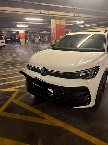 Brand New 2026 Volkswagen Tiguan R-Line Black Edition | GCC Specs