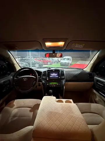 2015 Toyota LAND CRUISER — фото 11