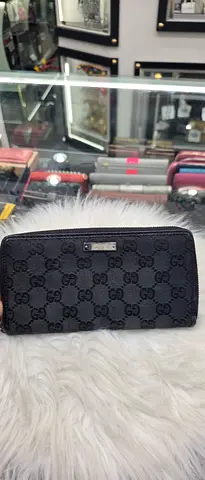 Black Gucci-style Long Wallet (zip around) - Good Used Condition