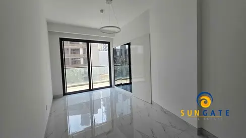 with payment plan , 2 parkings, park facing