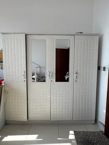 Partition room divider