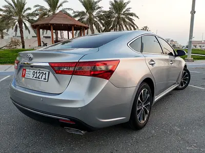 2017 Toyota AVALON — фото 3