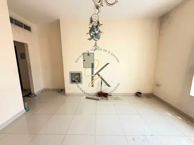 1 BHK APARTMENT FOR EXECUTIVE BACHELOR’s NEAR LULU MARKE