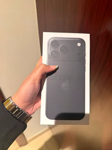 iPhone 18 pro max 1TB black pickup now