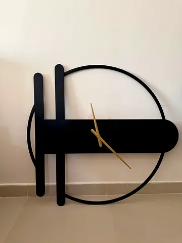 Modern Minimalist Large Metal Wall Clock in Black and Gold