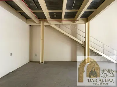 شبرة للإيجار السنوي في منطقة الصجعة – الشارقة شبرة بمساحة 2000 قدم مربع، توفر مساحة عملية مناسبة لأصحاب الأعمال والشركات الشبره مشطبه وجاهزه للاستخدام