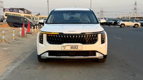 2025 Kia Carnival LX - Brand New Condition - American Specs