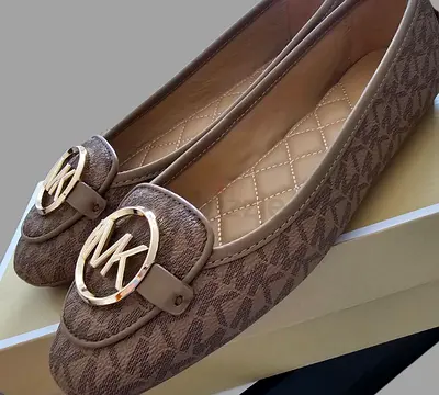 MICHAEL MICHAEL KORS LILLIE LOGO MOCCASIN