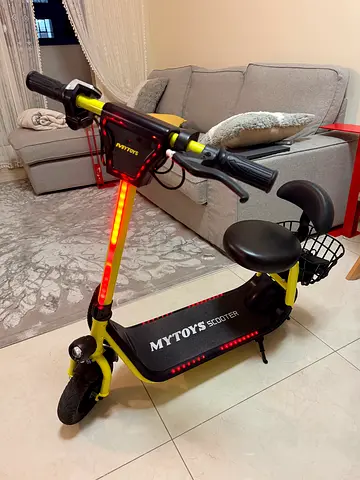 Yellow electric kick scooter with key and digital display - super great condition