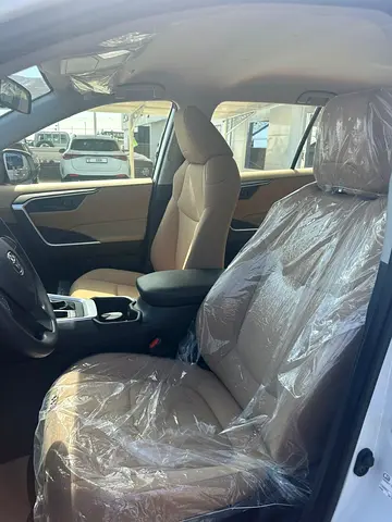 2025 Toyota RAV 4 照片 8