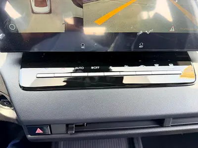 2026 Toyota COROLLA CROSS 缩略图 18