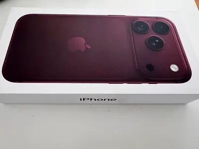 Apple iPhone 18 Pro Burgundy 512GB+ Apple care+