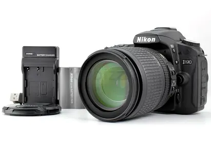 Nikon D90 DSLR with 18-105mm Lens + Charger (Well Maintained)