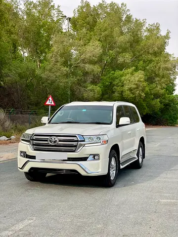 2018 Toyota Land Cruiser 4.0L EXR GCC Specs