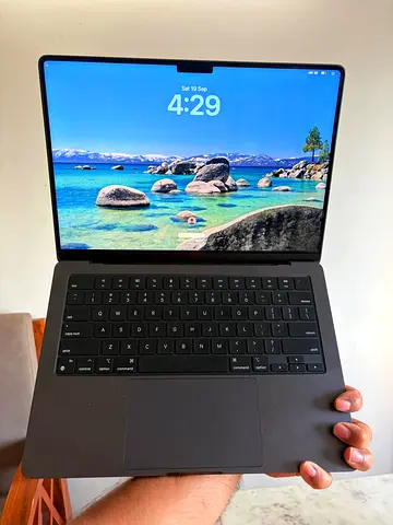MacBook M4 Pro-48GB RAM-512GB SSD