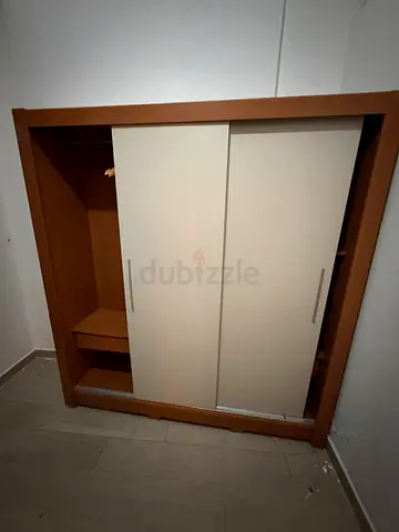 I’m selling wardrobe