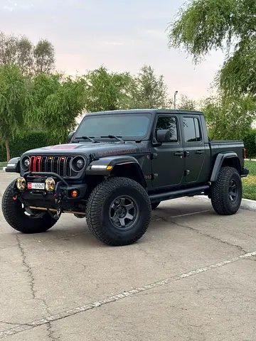 2021 Jeep Gladiator Rubicon - Canadian Specs - Excellent Condition