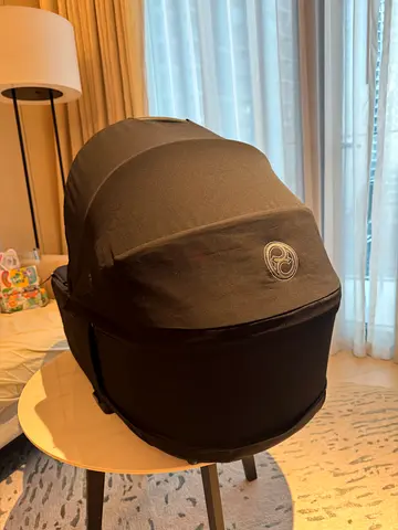 Cybex Black Carrycot / Bassinet - Excellent Used Condition