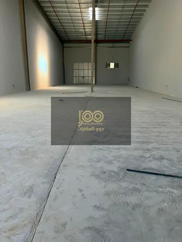 A complete complex combining warehouses, residential spaces, and commercial shops on one large property, with ample land area and electrical capacity.