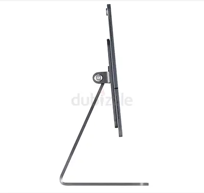 Magnetic iPad Stand 11-inch