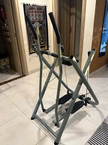 Compact Home Elliptical/Stepper Trainer - Lightly Used