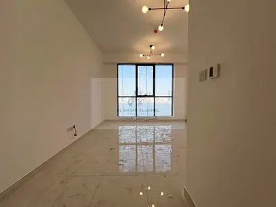 أول ساكن 3 غرف ماستر وصالة نموذج 03 بإطلالة بحرية بانورامية وبلكونة وخزائن بالحائط وباركن مجاني، متاح من 1 أكتوبر، 65 ألف