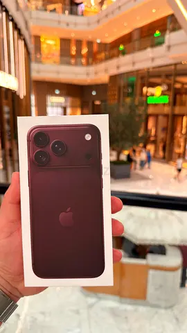 iPhone 18 pro 512gb burgundy