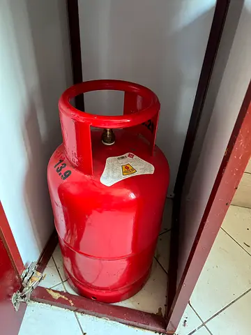 Gas cylinder