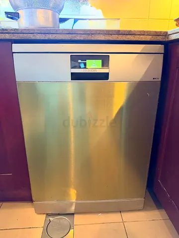 Siemens iQ700 Dishwasher Like New