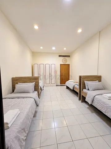 Executive Bed Space AED 650 and 750 to 800/month