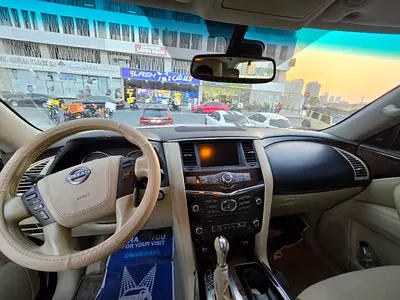 2012 Infiniti QX56 缩略图 13