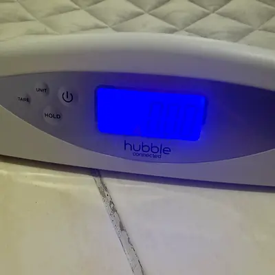 Hubble Connected Digital Baby Scale - Blue Backlight, Good Condition