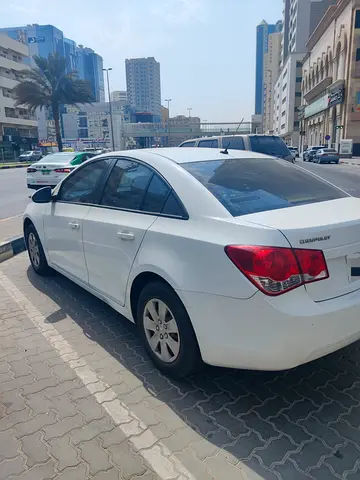 صورة 4 لـ 2011 Chevrolet CRUZE