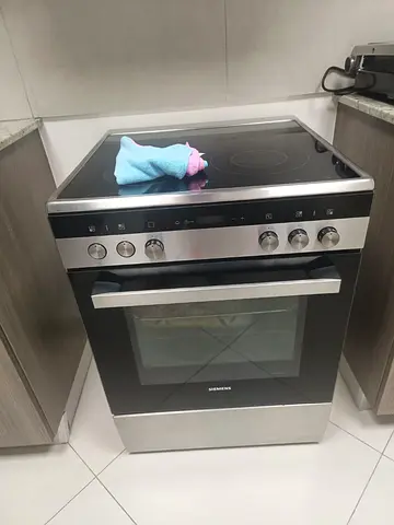 Siemens Electric Cooker, 60 cm, HK9R3A250M like new