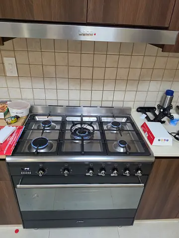 Smeg Brand Lasted Model Top Gas Oven Electric Coker 90cm cm