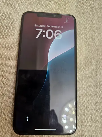 iPhone 11 pro max NO SIGNAL for parts