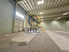 Versatile Commercial Warehouse Suitable for Storage, Stock Management, Distribution and Industrial B