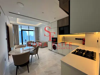 شقة مفروشة بغرفتي نوم | برج سكاي هيلز ريزيدنس 2 | إطلالات على المسبح والمدينة