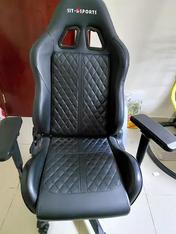 SIT-UPORTS Black Racing Style Gaming Chair - Good Condition