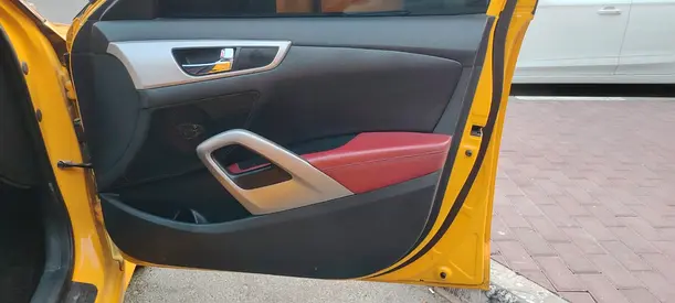صورة 5 لـ 2015 Hyundai VELOSTER