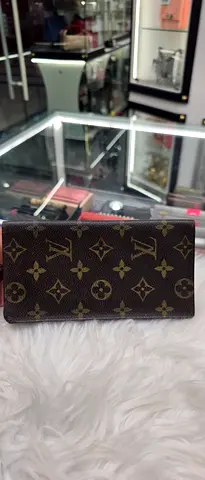 Louis Vuitton Monogram Long Wallet - Preowned (Good Condition)
