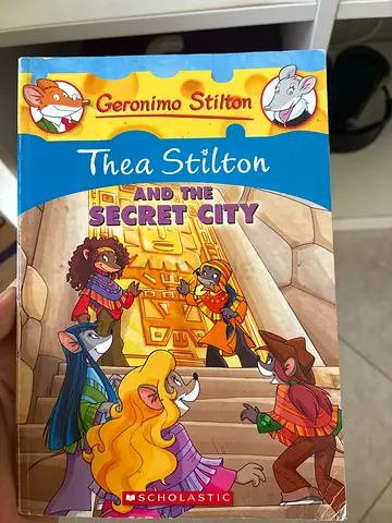 Thea Stilton: Thea and the Secret City (Geronimo Stilton Universe)