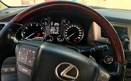 صورة 7 لـ 2015 Lexus LX-SERIES