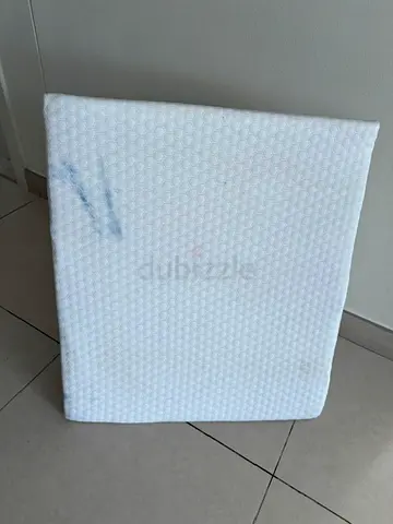 Wedge Support Foam Pillow