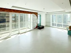 Spacious Unfurnished 2BR | Vacant