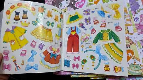 PRINCESS DRESSING  STICKERS BOOK 20 BOOKS