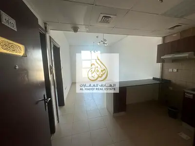 🔥 سعر مميز جداً في النعيمية 3 | غرفة وصالة + 2 حمام + بلكونة | شارع خليفة مباشر | 26,000 فقط! 🔑